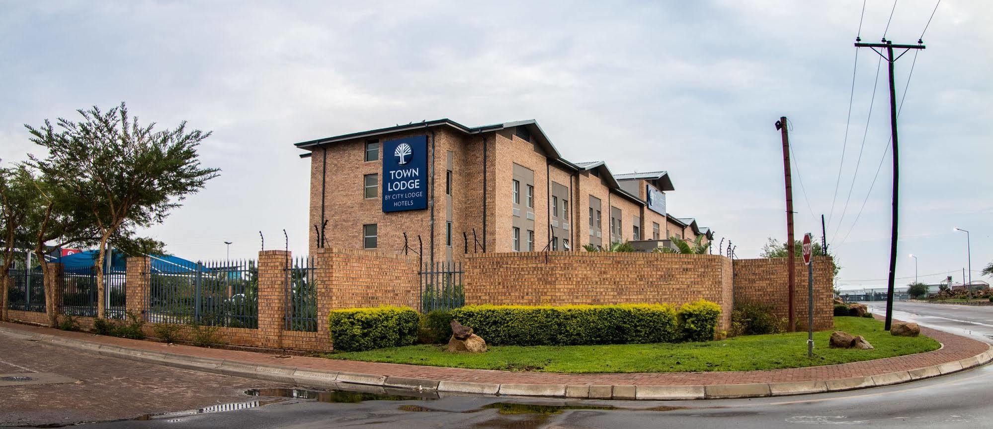 Town Lodge Gaborone Eksteriør bilde